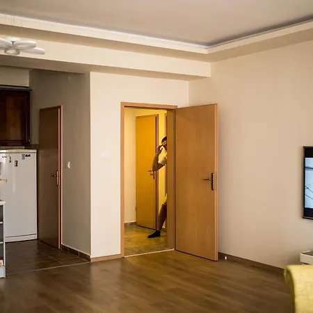 דירה Two Bedroom New